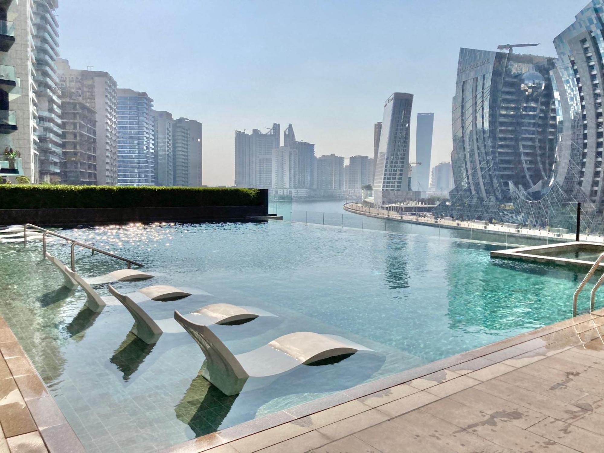 Apartment Amazing Burj View And Yachts View With Full Burj Khalifa View From Pool Dubai